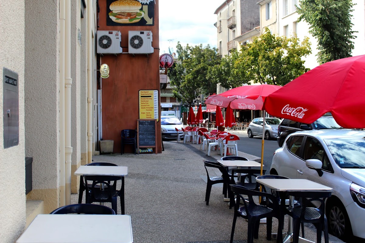 Le Snack De Ganges - Burgers Et Sandwiches Photos 2